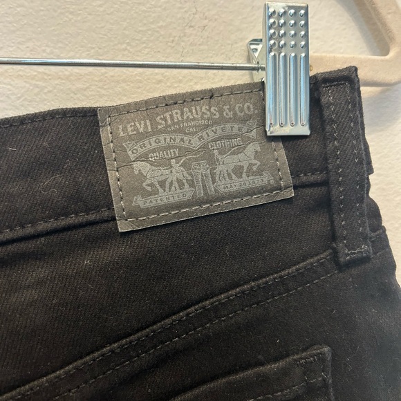 Levi’s Mid Length Shorts size 30 - Picture 7 of 8